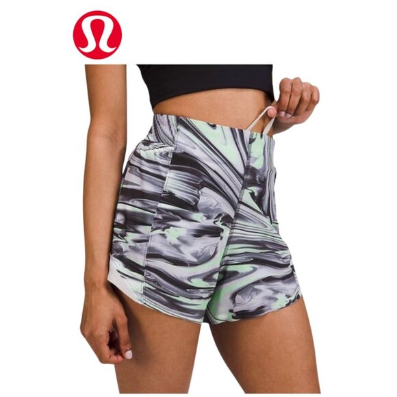 lululemon athletica Pants - Lululemon Hotty Hot High-Rise Short 4" Special Edition | Size 4